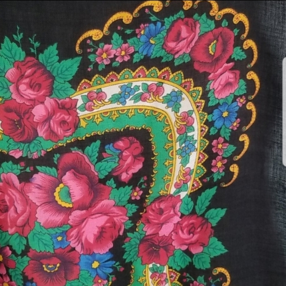 David Benjamin Vintage Floral Oversized Scarf - Picture 2 of 6